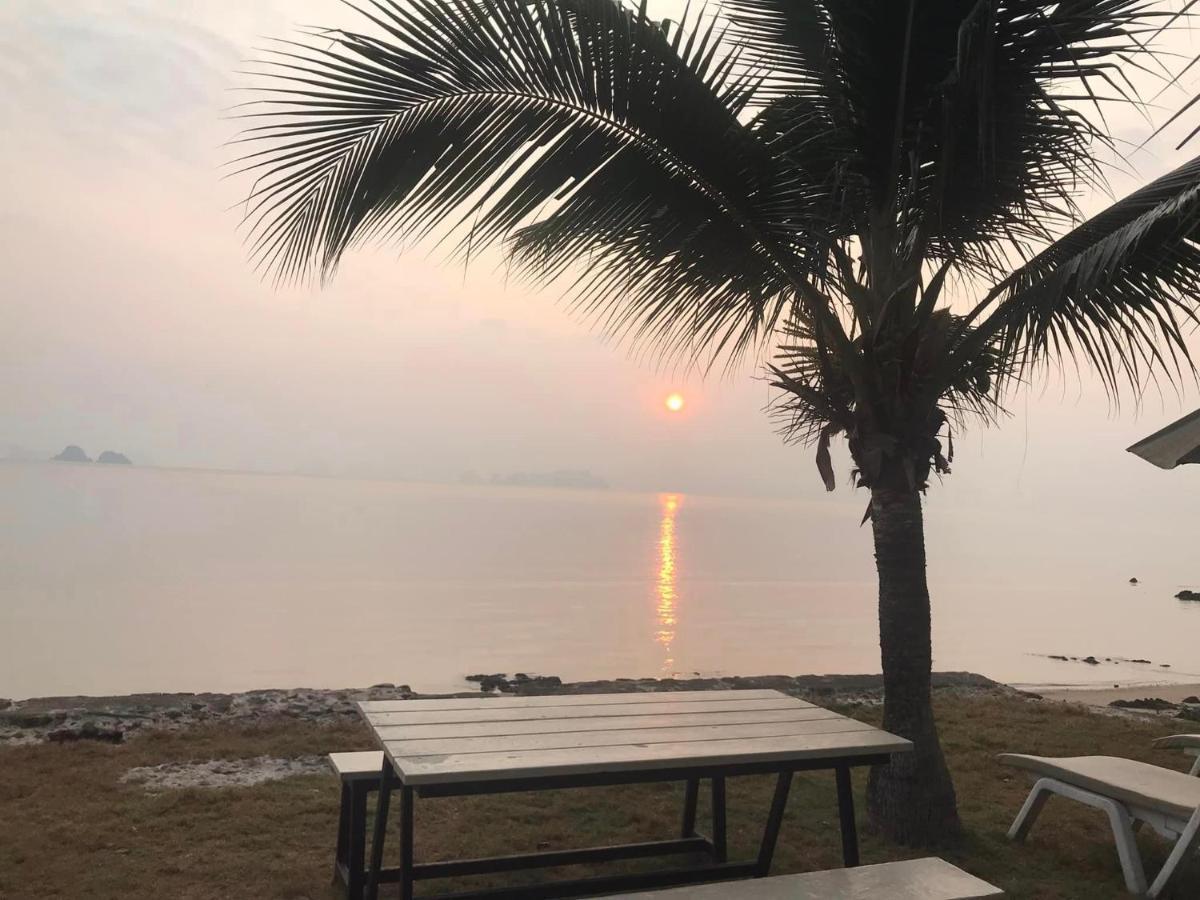 Koh Yao Yai Sea Breeze House เกาะยาวใหญ่ซีบรีซเฮ้าส์ Otel Dış mekan fotoğraf